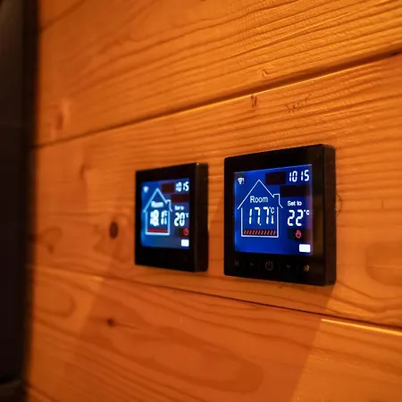 木屋 Charda Laktaši