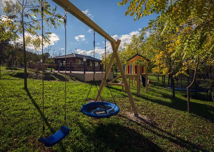 شاليه Charda Laktaši