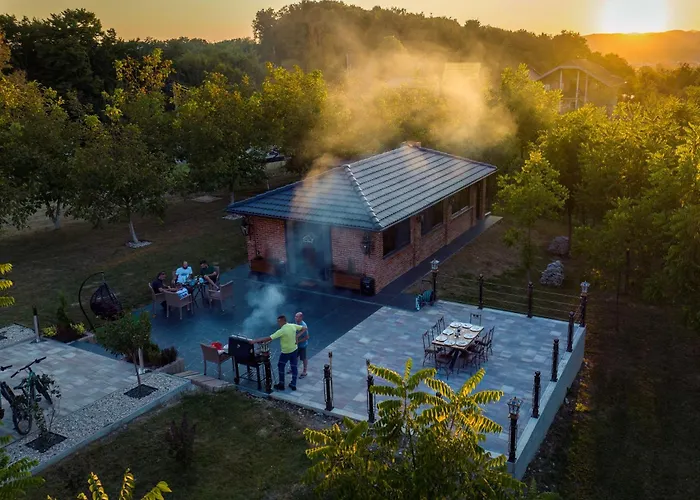 Charda شاليه Laktaši